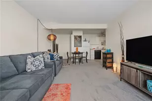 132 Hoffman Ave, Cranston, RI 02920 - Photo 12