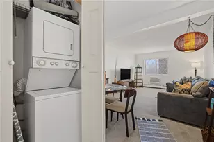 132 Hoffman Ave, Cranston, RI 02920 - Photo 22