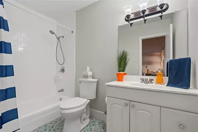 132 Hoffman Avenue #207, Cranston, RI 02920 - Photo 16
