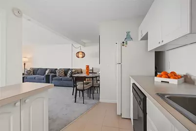 132 Hoffman Avenue #207, Cranston, RI 02920 - Photo 4