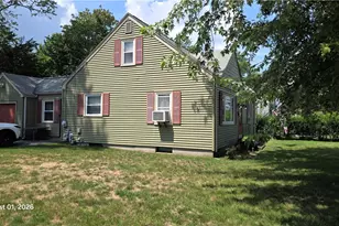 166 Chapmans Ave, Warwick, RI 02886 - Photo 4