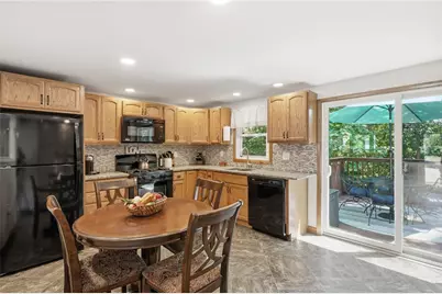 36 Mary Beth Drive, Warwick, RI 02886 - Photo 8