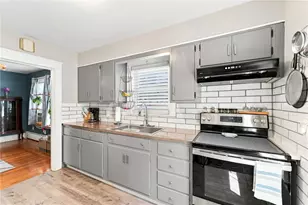 4 Oak St, West Warwick, RI 02893 - Photo 16