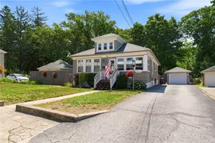 4 Oak St, West Warwick, RI 02893 - Photo 4