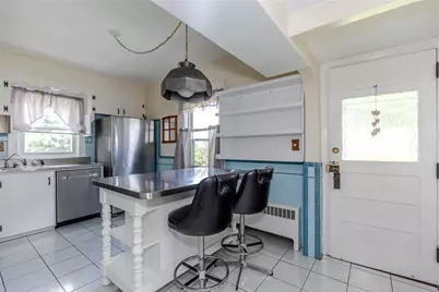 71 Clarence Street, Cranston, RI 02910 - Photo 14
