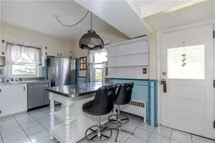 71 Clarence St, Cranston, RI 02910 - Photo 14
