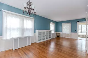 71 Clarence St, Cranston, RI 02910 - Photo 6