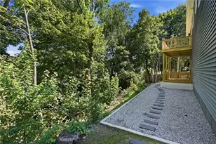 8 Fairgreen Dr, West Warwick, RI 02893 - Photo 28