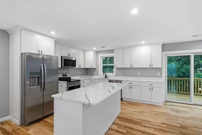 8 Fairgreen Drive, West Warwick, RI 02893 - Photo 8