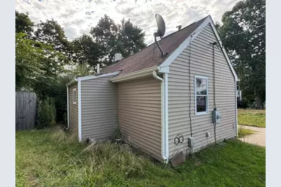 114 Earl Avenue, East Providence, RI 02915 - Photo 4