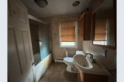 114 Earl Avenue, East Providence, RI 02915 - Photo 14