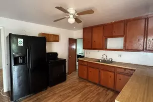114 Earl Ave, East Providence, RI 02915 - Photo 6