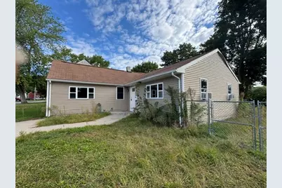 114 Earl Avenue, East Providence, RI 02915 - Photo 2