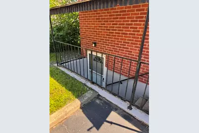 380 Liverpool Avenue #2, Pawtucket, RI 02861 - Photo 14