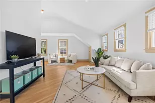 18 Barney St, Newport, RI 02840 - Photo 18