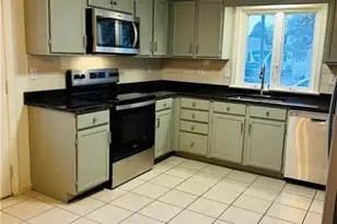 45 Brookdale Blvd, Pawtucket, RI 02861 - Photo 2