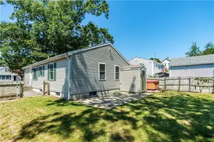 45 Brookdale Blvd, Pawtucket, RI 02861 - Photo 34