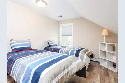 13 Lucas Avenue, Newport, RI 02840 - Photo 12