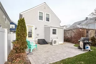 13 Lucas Ave, Newport, RI 02840 - Photo 20