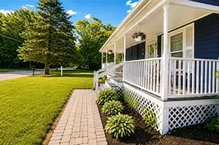424 Buxton St, North Smithfield, RI 02896 - Photo 4