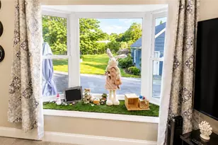 424 Buxton St, North Smithfield, RI 02896 - Photo 12