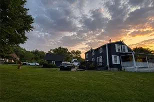 424 Buxton St, North Smithfield, RI 02896 - Photo 28