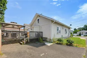 100 Centre St, East Providence, RI 02916 - Photo 24