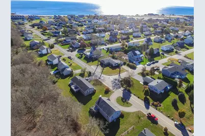 101 Sakonnet Boulevard, Narragansett, RI 02882 - Photo 18