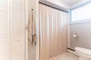 25 Stony Brook Dr, Cranston, RI 02920 - Photo 16