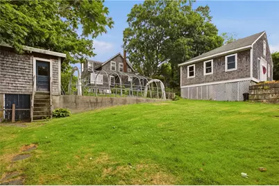 22 South Avenue, Tiverton, RI 02878 - Photo 10