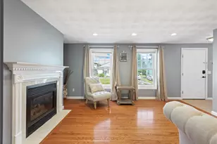 210 Morris St, Cumberland, RI 02864 - Photo 6