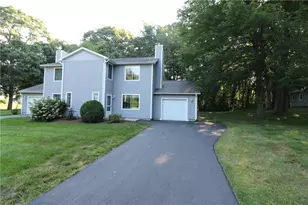 8 Cinnamon Ln, Narragansett, RI 02874 - Photo 1