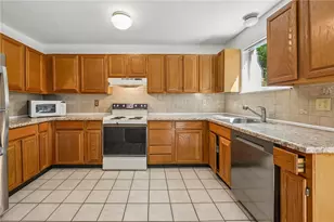 8 Cinnamon Ln, Narragansett, RI 02874 - Photo 10