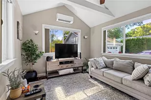 698 High St, Cumberland, RI 02864 - Photo 24