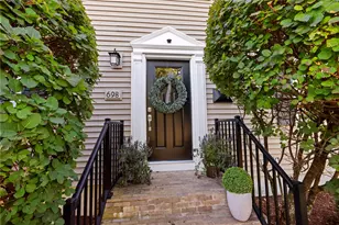 698 High St, Cumberland, RI 02864 - Photo 2