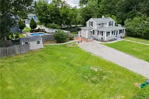 239 Welfare Ave, Warwick, RI 02888 - Photo 6