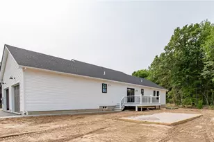 20 Eva Ln, Cranston, RI 02921 - Photo 28