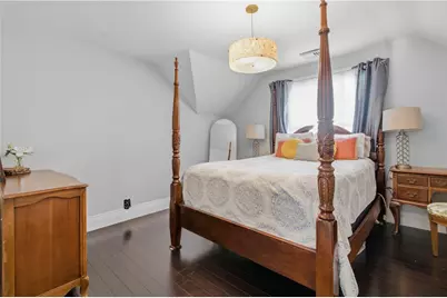 26 Oakland Avenue, Cranston, RI 02910 - Photo 8