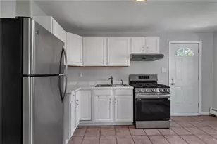 98 Wadsworth St, Providence, RI 02907 - Photo 14