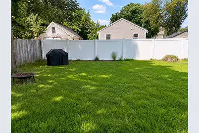 115 Rock Avenue, Warwick, RI 02889 - Photo 10