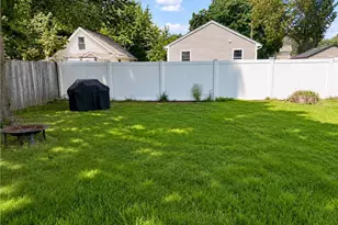 115 Rock Ave, Warwick, RI 02889 - Photo 10