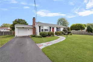 135 Beverly Rd, East Providence, RI 02915 - Photo 34
