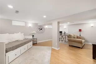 135 Beverly Rd, East Providence, RI 02915 - Photo 22