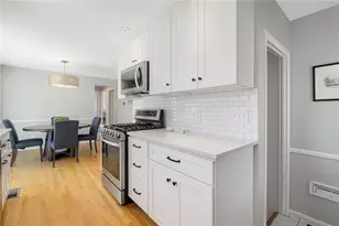 135 Beverly Rd, East Providence, RI 02915 - Photo 18