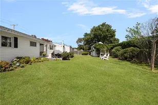 135 Beverly Rd, East Providence, RI 02915 - Photo 28
