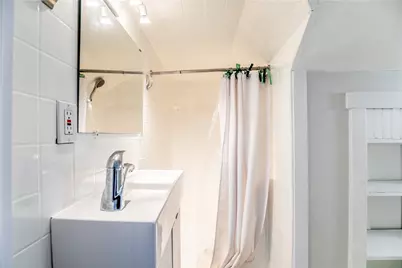 16 Dean Avenue #2, Newport, RI 02840 - Photo 10