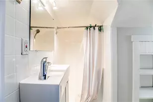16 Dean Ave, Newport, RI 02840 - Photo 10