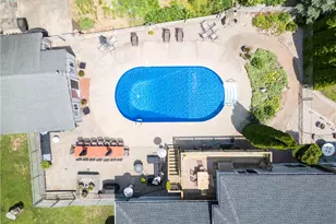 10 Sesame St, Westerly, RI 02891 - Photo 4