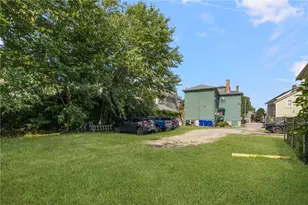 74 John St, Providence, RI 02906 - Photo 24