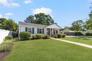 7 Woodbine St, East Providence, RI 02915 - Photo 2